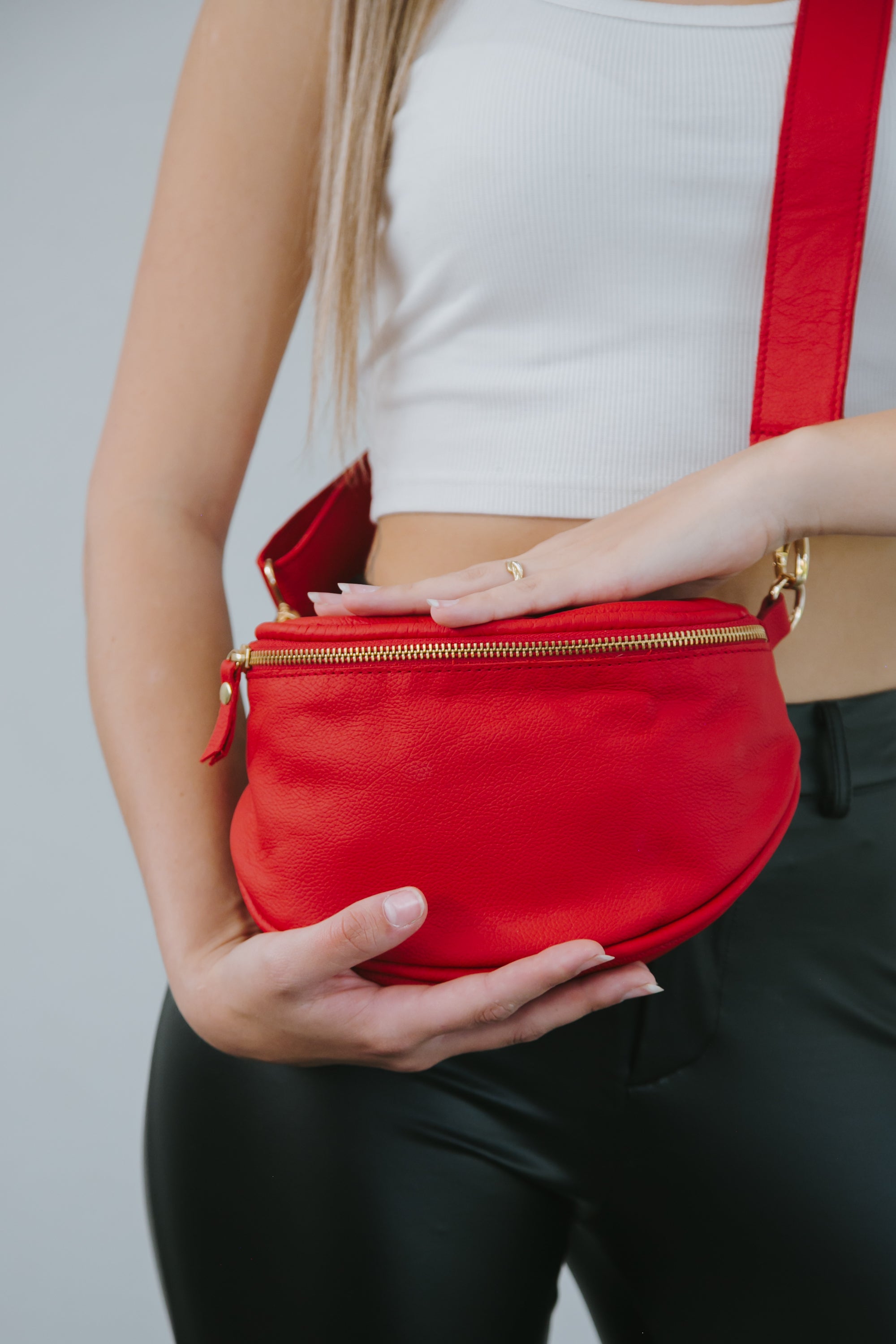 Watiya Tjuta Leather Cross Body Bag main image 0