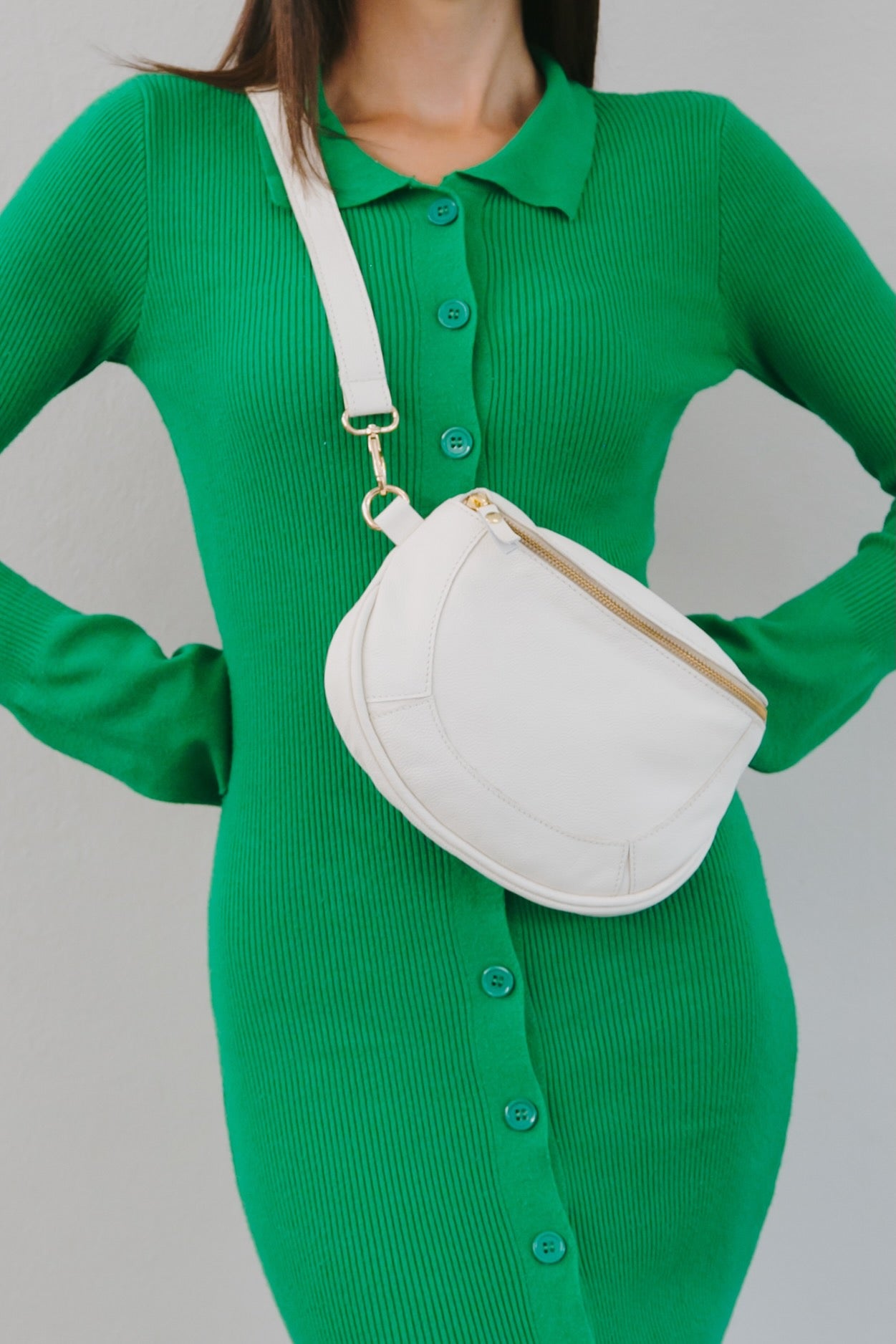 The White/Cream Sleek Cross Body Bag
