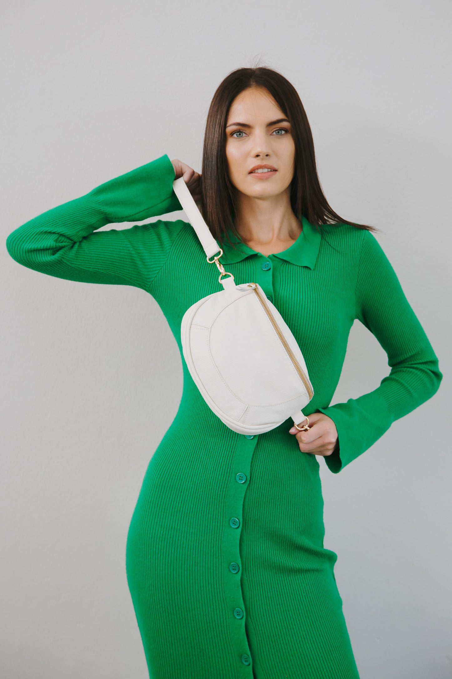 The White/Cream Sleek Cross Body Bag